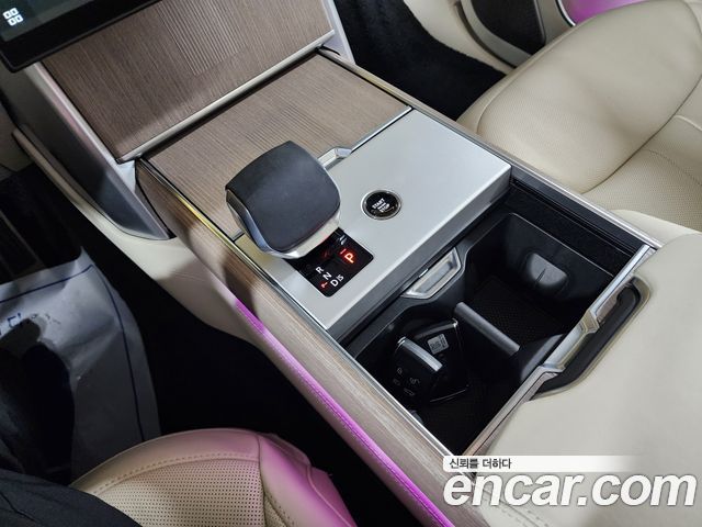 Land Rover Range Rover 2026 — photo 9