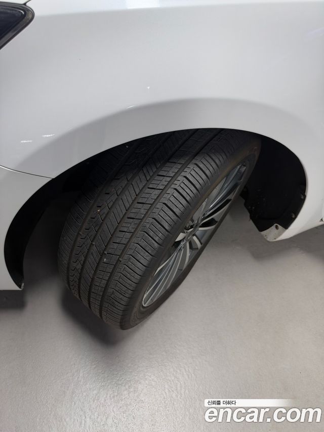 Kia K7 2016 — photo 12