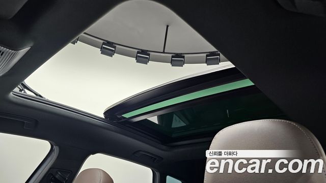 Audi Q4 e-tron 2023 — photo 25