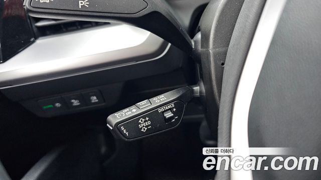 Audi Q4 e-tron 2023 — photo 27
