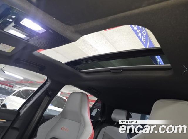Volkswagen Golf 2025 — photo 5