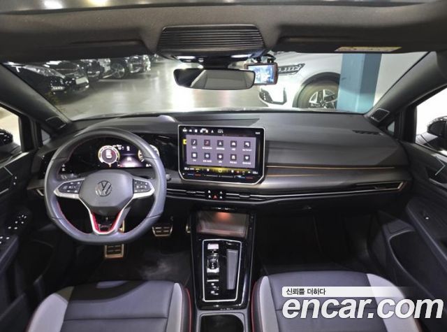 Volkswagen Golf 2025 — photo 7