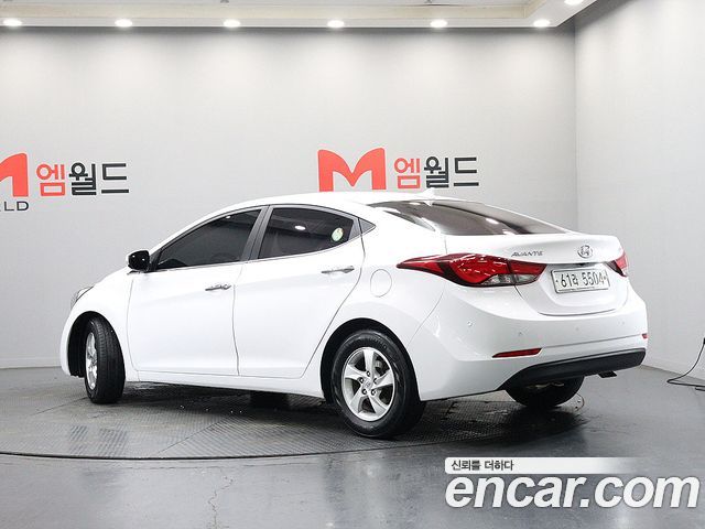 Hyundai AVANTE 2015 — photo 4