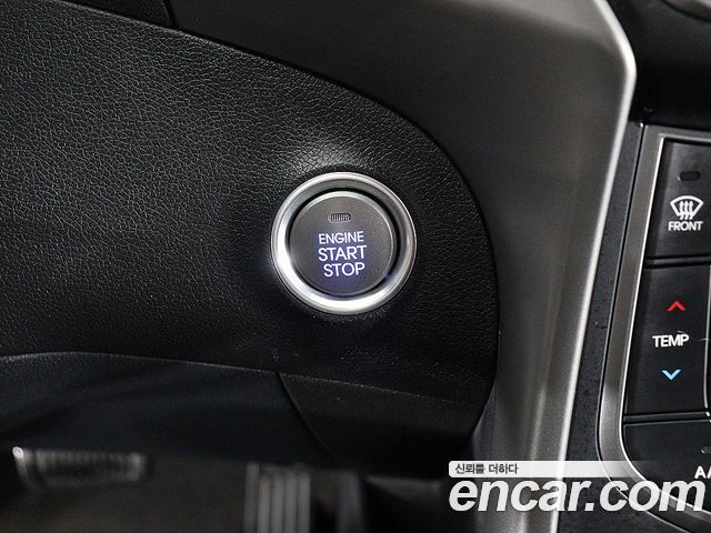 Hyundai AVANTE 2015 — photo 9