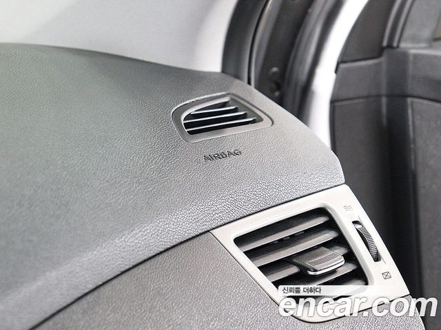 Hyundai AVANTE 2015 — photo 13