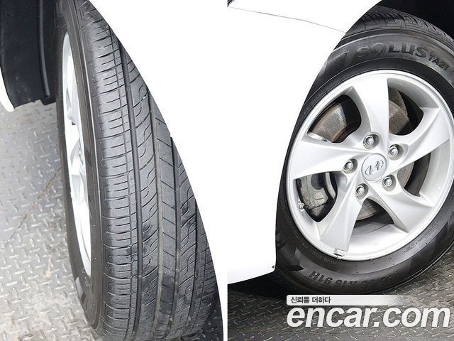 Hyundai AVANTE 2015 — photo 20