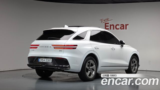 Genesis GV70 2025 — photo 2