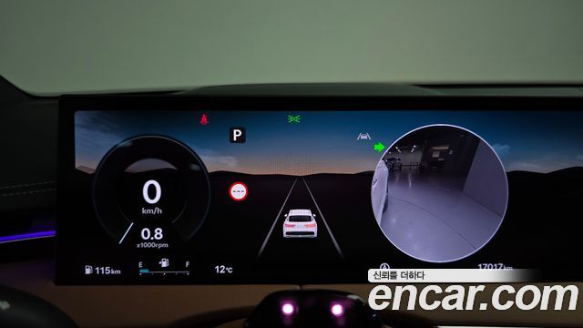 Genesis GV70 2025 — photo 11