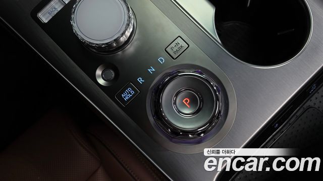 Genesis GV70 2025 — photo 12