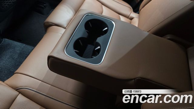 Genesis GV70 2025 — photo 31