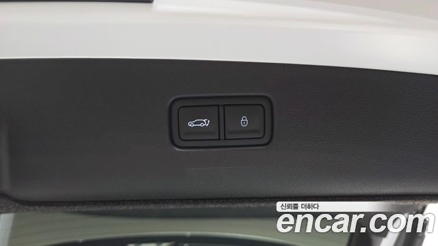 Genesis GV70 2025 — photo 32