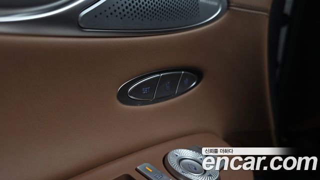 Genesis GV70 2025 — photo 33