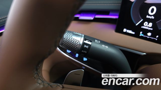 Genesis GV70 2025 — photo 35