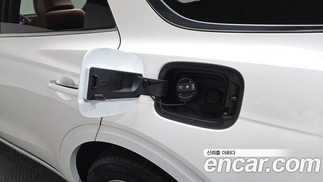 Genesis GV70 2025 — photo 43