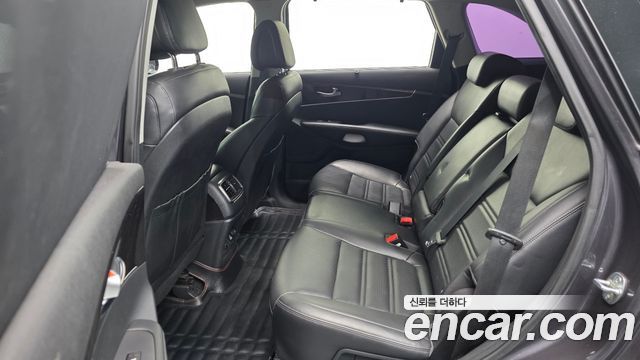 Kia Sorento 2015 — photo 16