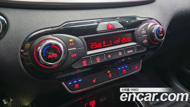 Kia Sorento 2015 — photo 27