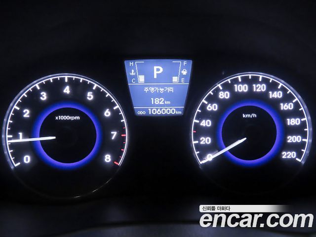Hyundai Accent 2012 — photo 8