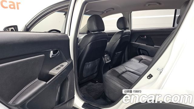 Kia Sportage 2015 — photo 16