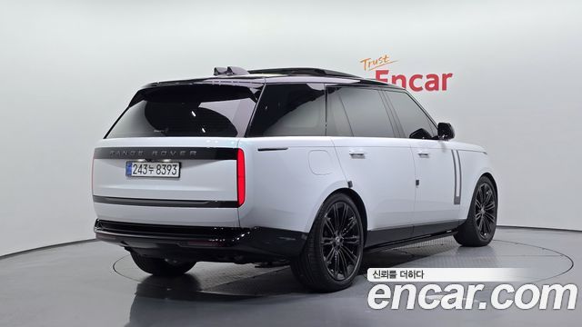Land Rover Range Rover 2025 — photo 2