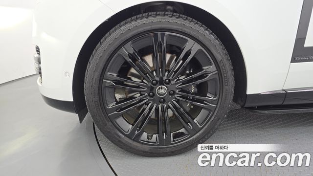 Land Rover Range Rover 2025 — photo 5