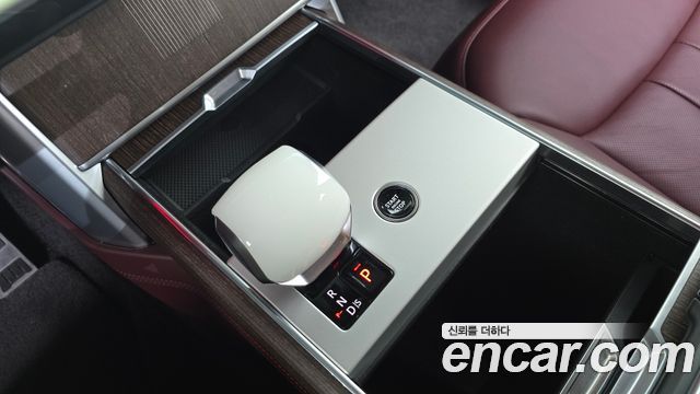 Land Rover Range Rover 2025 — photo 12