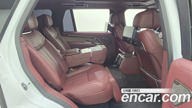 Land Rover Range Rover 2025 — photo 17