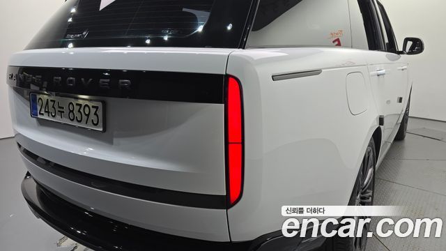Land Rover Range Rover 2025 — photo 9