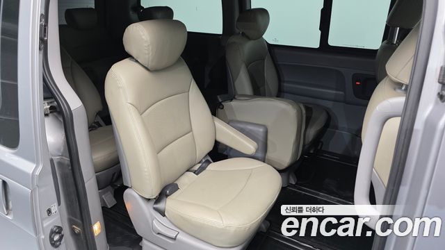 Hyundai Starex 2021 — photo 18
