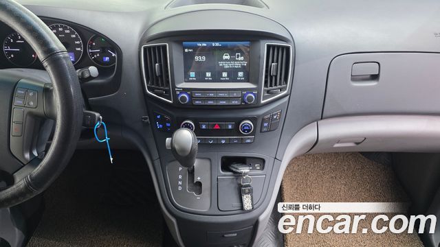 Hyundai Starex 2021 — photo 20