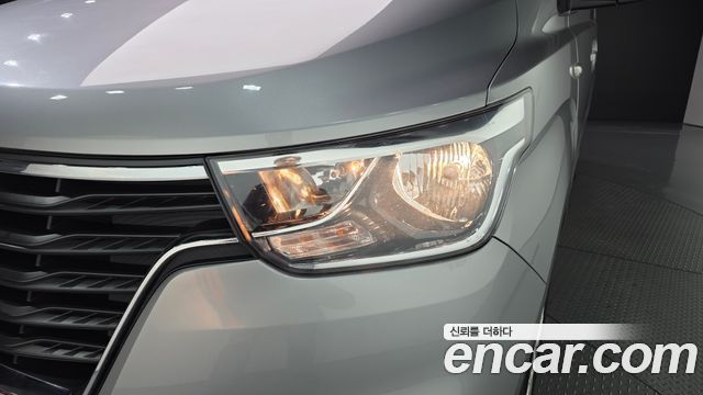 Hyundai Starex 2021 — photo 8