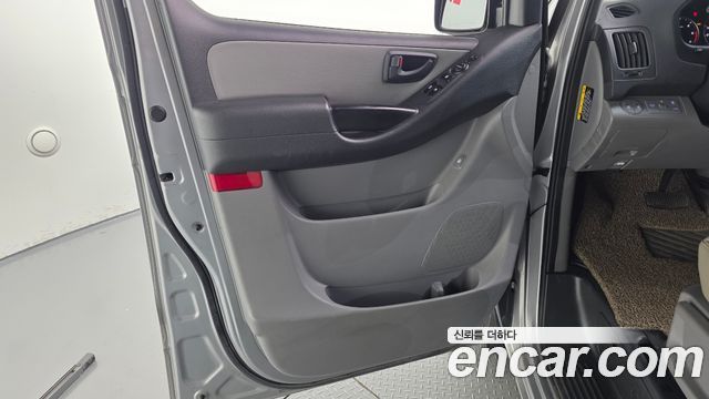Hyundai Starex 2021 — photo 14