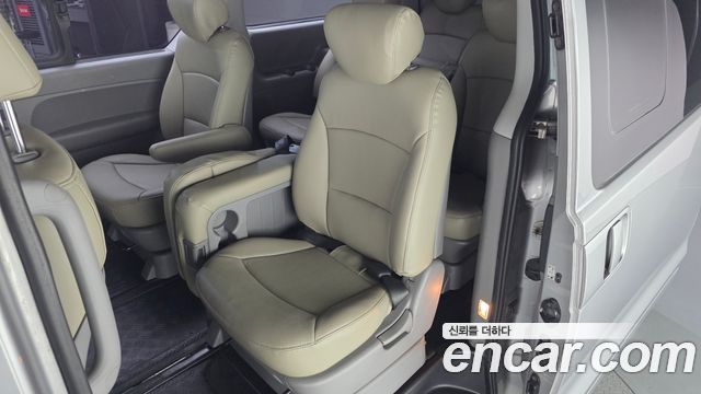 Hyundai Starex 2021 — photo 16