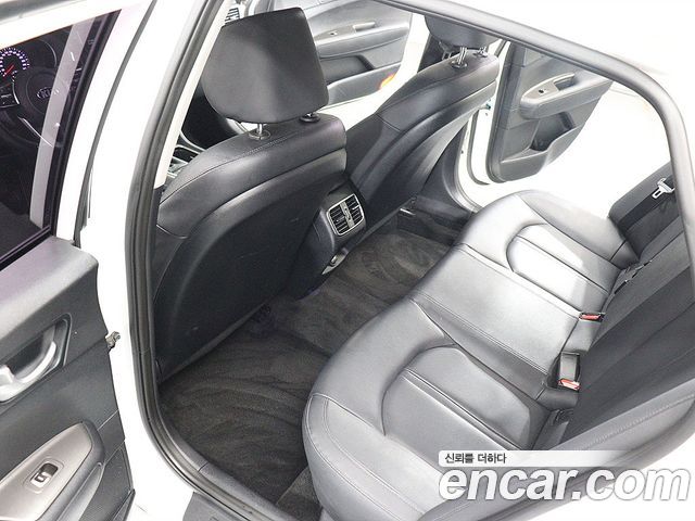 Kia K5 2020 — photo 17