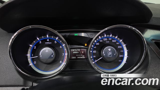 Hyundai Sonata 2012 — photo 11