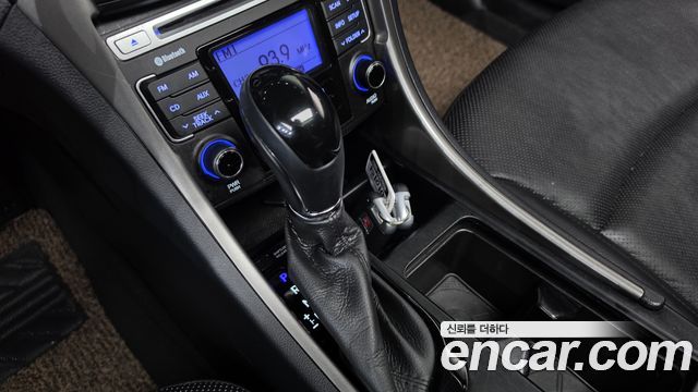 Hyundai Sonata 2012 — photo 12