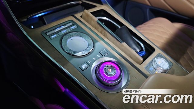 Genesis GV80 2022 — photo 17