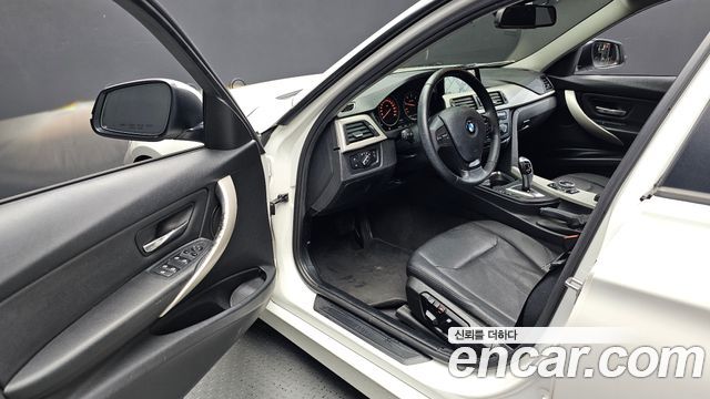 BMW 3-Series 2015 — photo 10