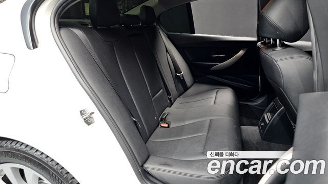 BMW 3-Series 2015 — photo 12