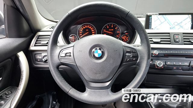 BMW 3-Series 2015 — photo 13