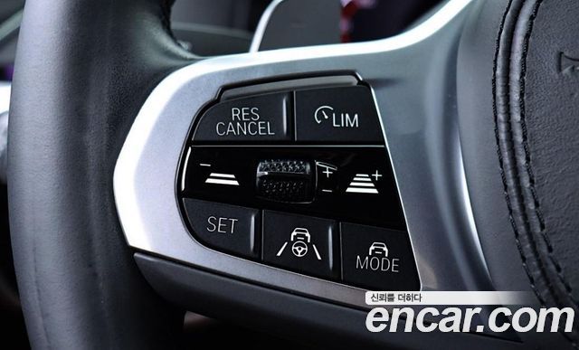 BMW Gran Turismo 2023 — photo 13
