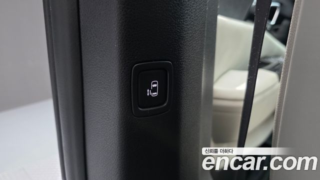 Kia Canival 2023 — photo 25