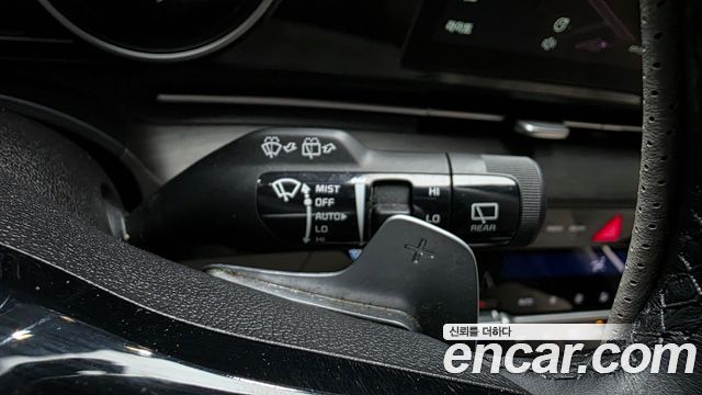 Kia Canival 2023 — photo 28