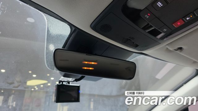 Kia Canival 2023 — photo 30
