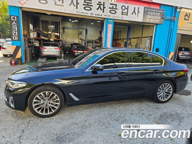 BMW 5-Series 2021 — photo 4