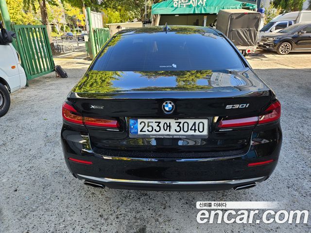 BMW 5-Series 2021 — photo 6