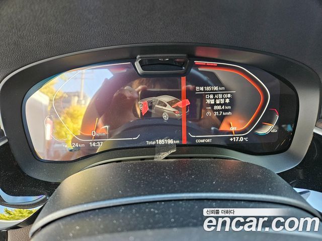 BMW 5-Series 2021 — photo 16