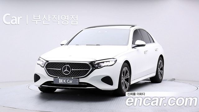 Mercedes-Benz E-Class 2025 — photo 1