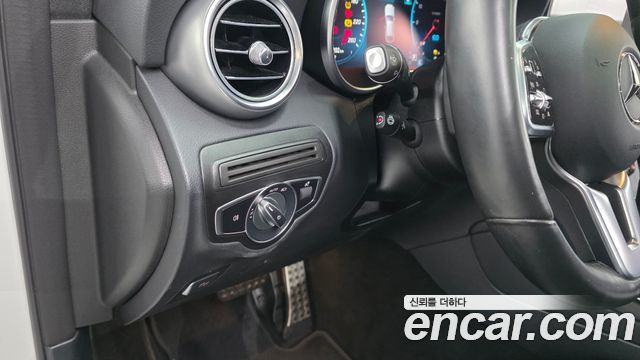 Mercedes-Benz GLC-Class 2021 — photo 28