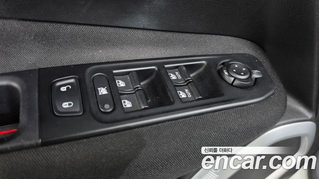 Jeep Renegade 2021 — photo 33