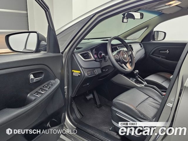 Kia Carens 2016 — photo 13